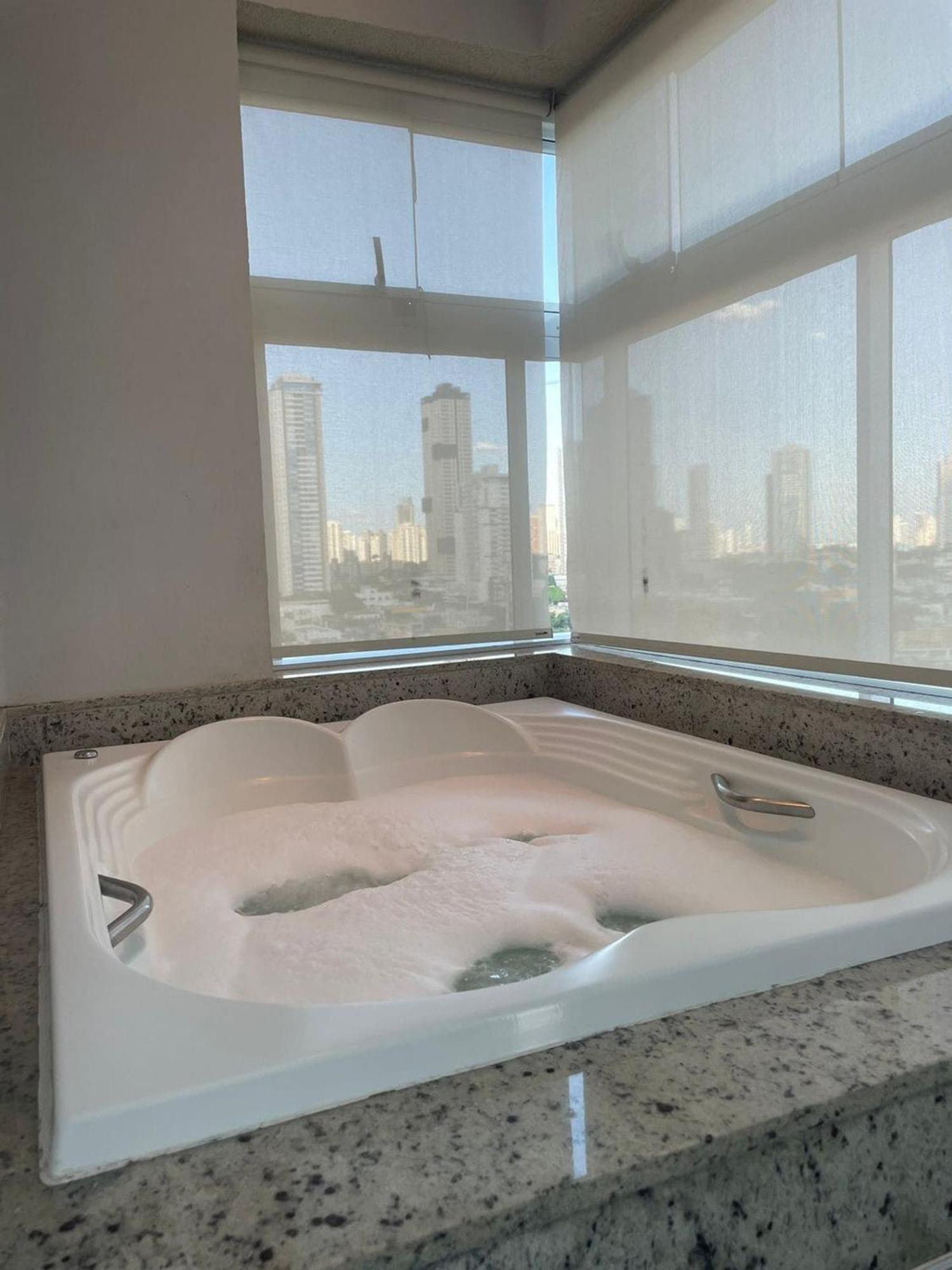 1 Qts.| 2 Hosp. | Jacuzzi Na Varanda | Linda Vista Goiânia Extérieur photo